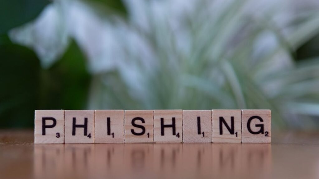 Common Signs a Fake WhatsApp Job Offer Is a Scam