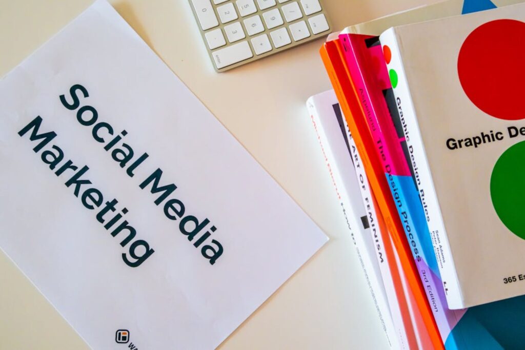 Use Social Media to Find Freelance Clients Without Experience